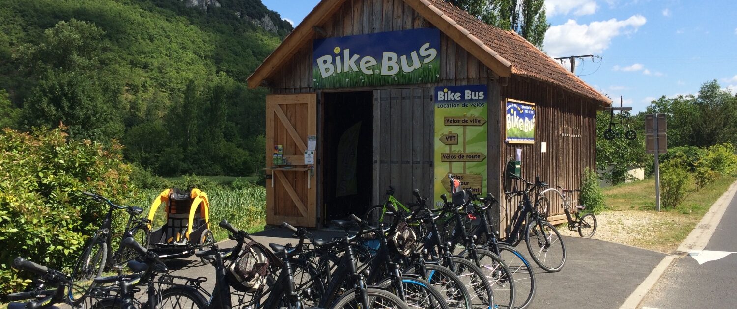 Bike Bus Location vélo Camping Dordogne Les CINQ Châteaux